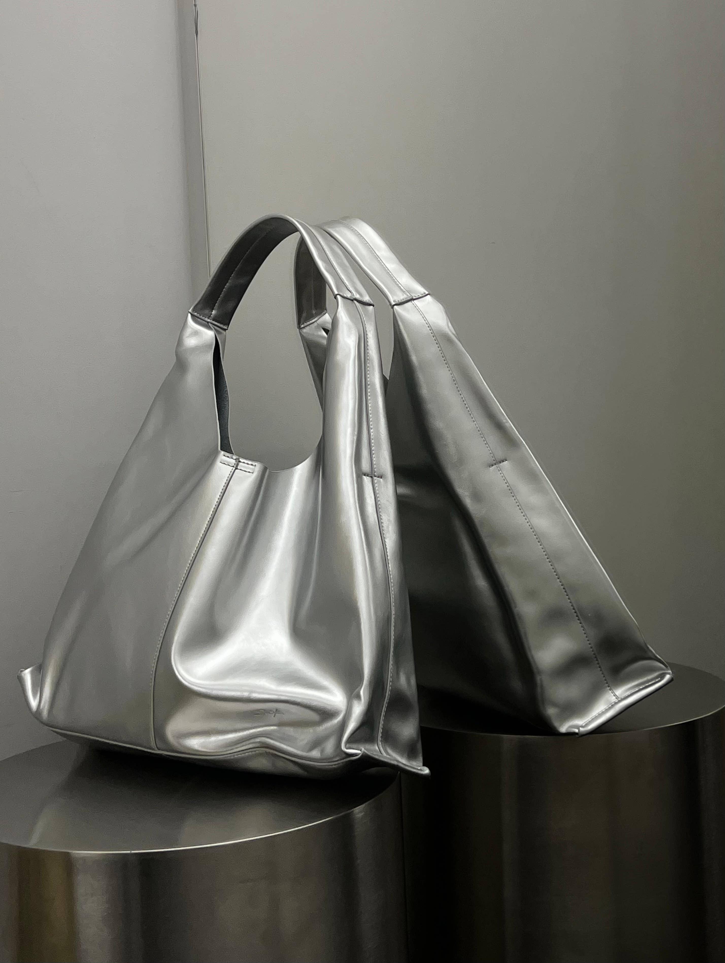 BECK Leather Tote Bag SILVER