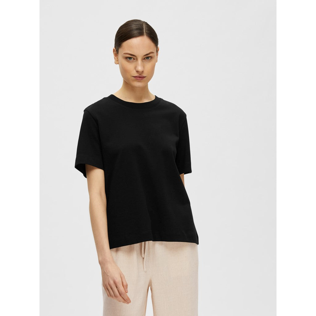 SLFESSENTIAL SS Boxy Tee BLACK