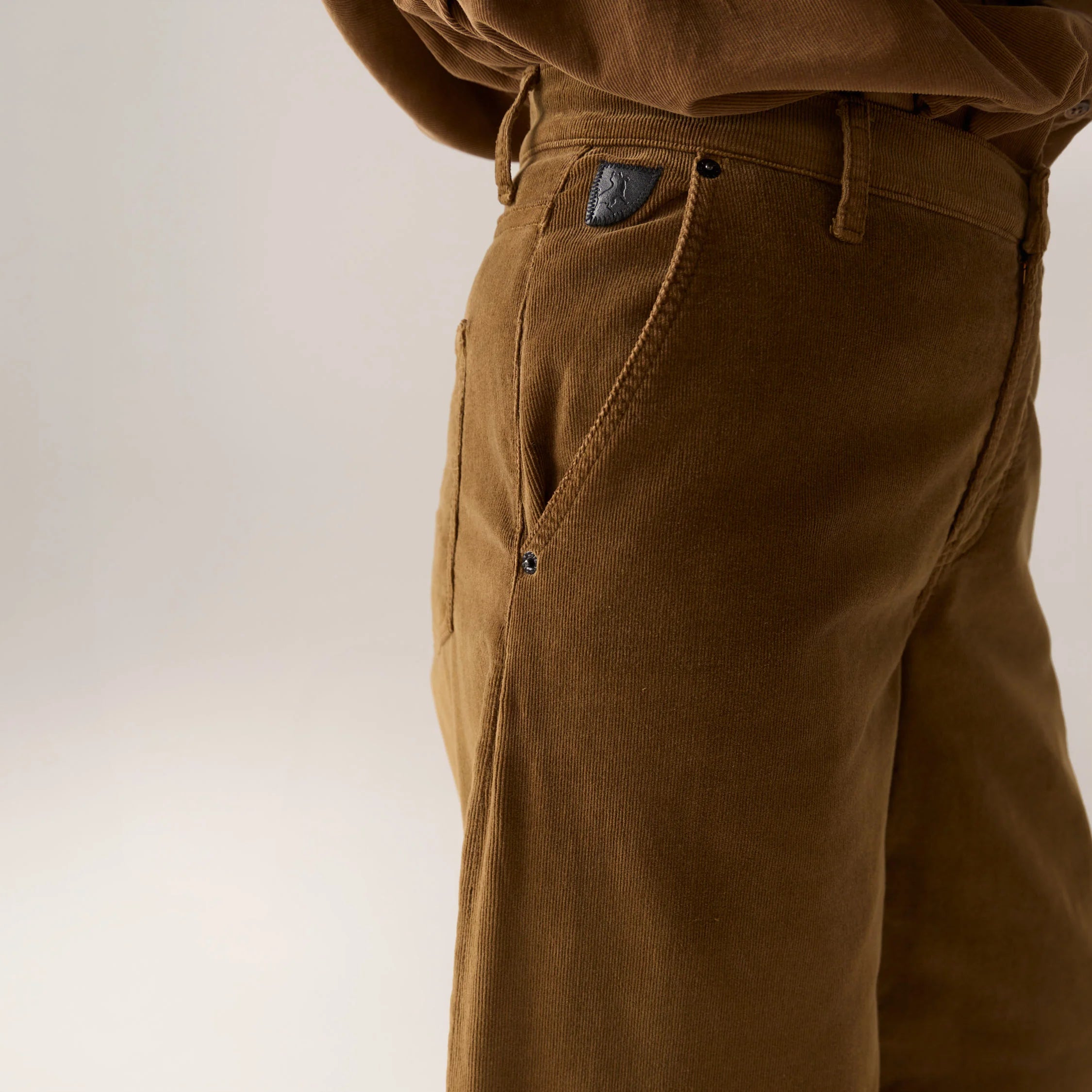LOIS NEW MARLENE Jeans Shiny Cord - Caramel Cafe