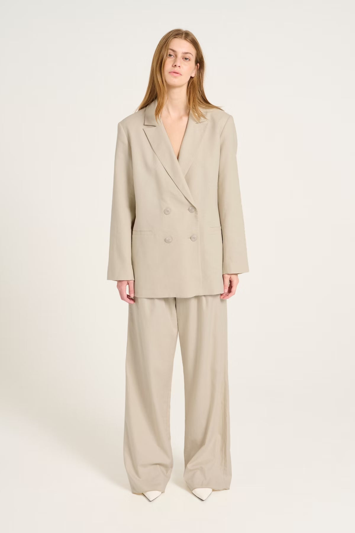 ELARAHGZ Linen Blazer