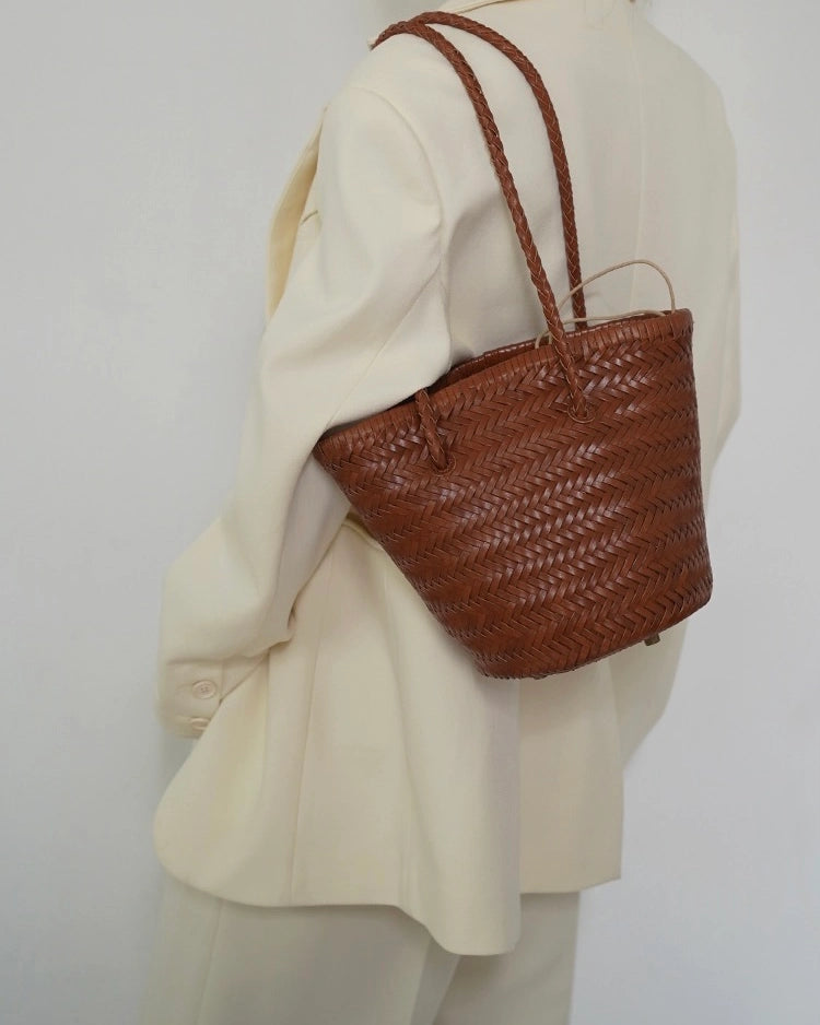 BUCKET Woven Bag CAMEL