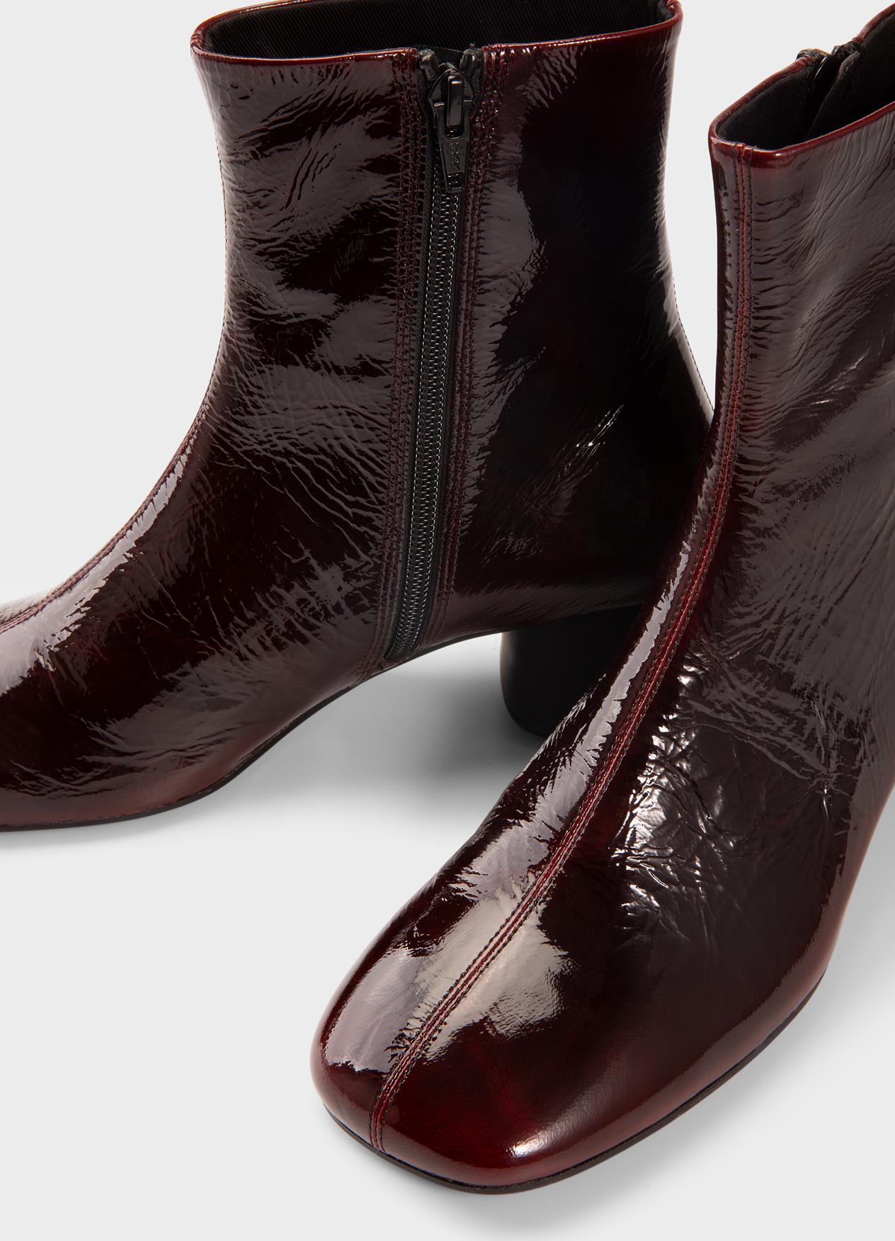 LIVIA Boots - Cherry