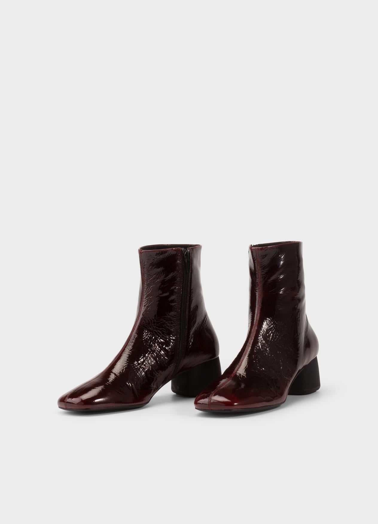 LIVIA Boots - Cherry