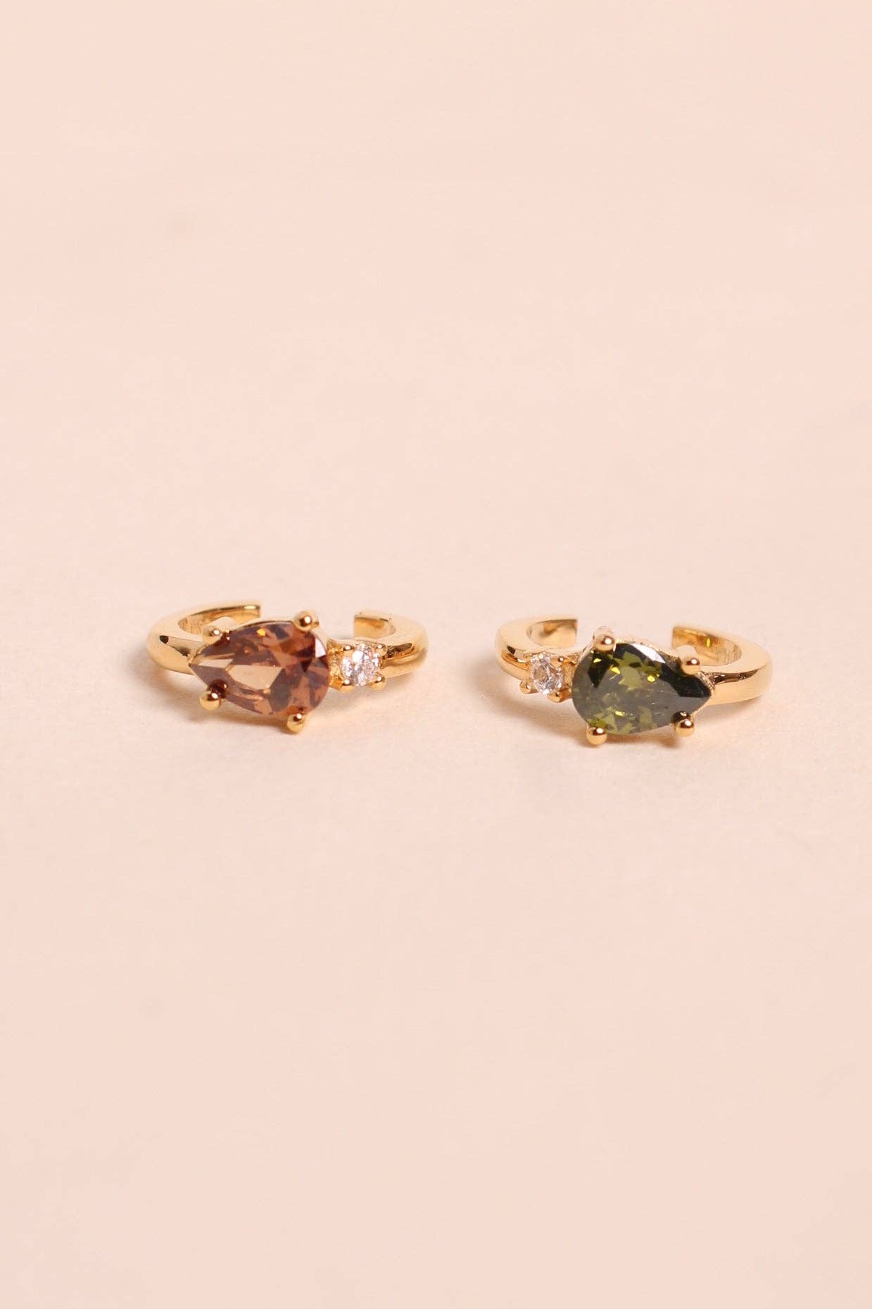 Daphné Earcuff: Olive