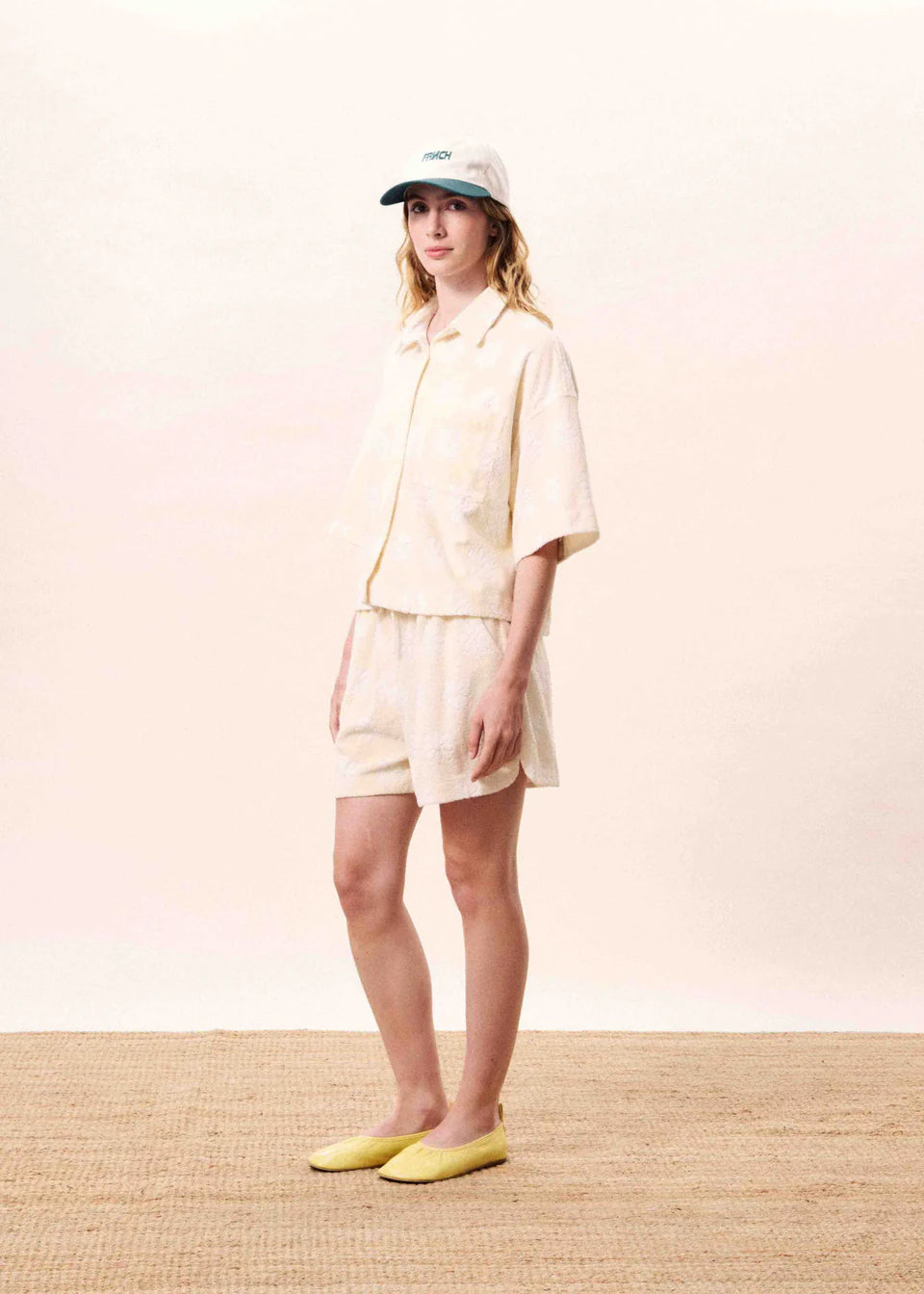 VAELIA short CREME