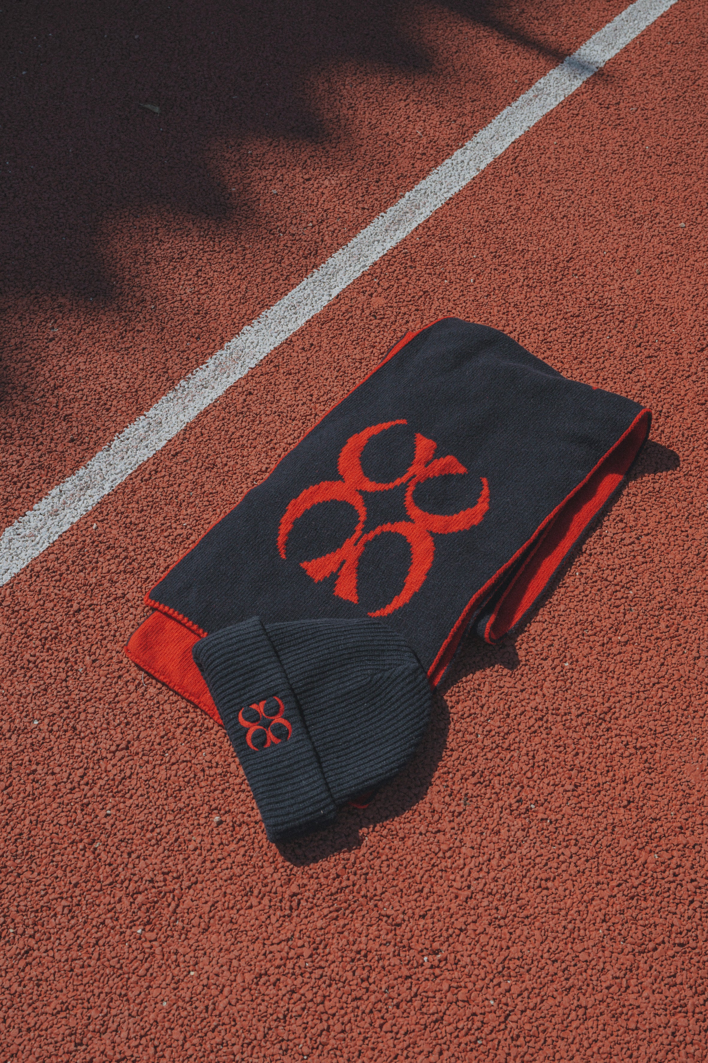 Avocado beanie - Navy with red Coucou logo