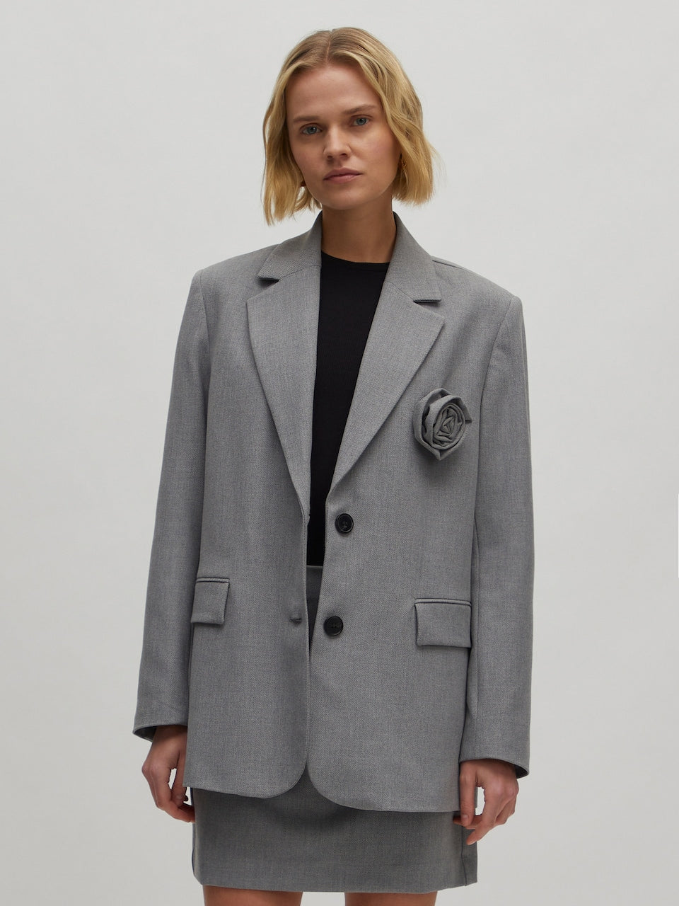 KAINOA Blazer with brooch Grey melange