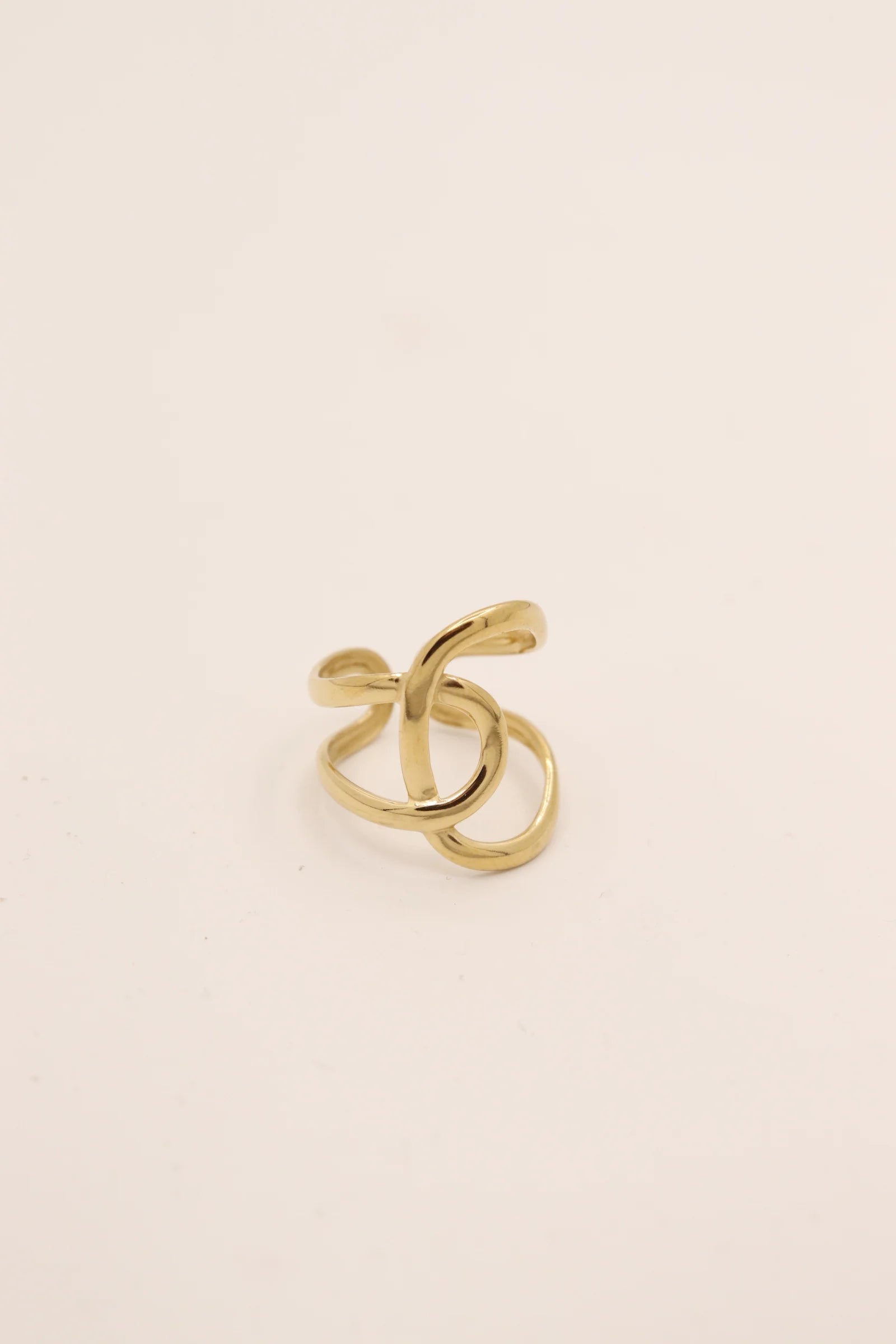 LUCA ring