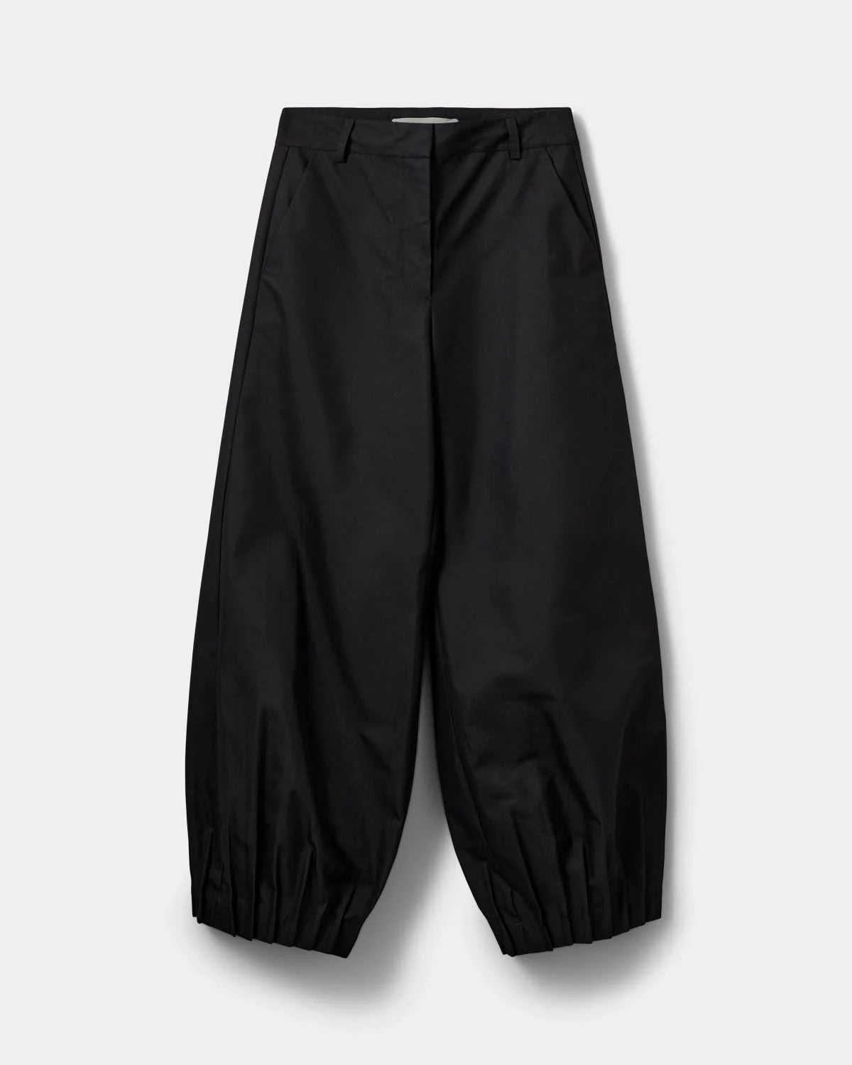 LOUANASW Pleated Hem Trousers - Black