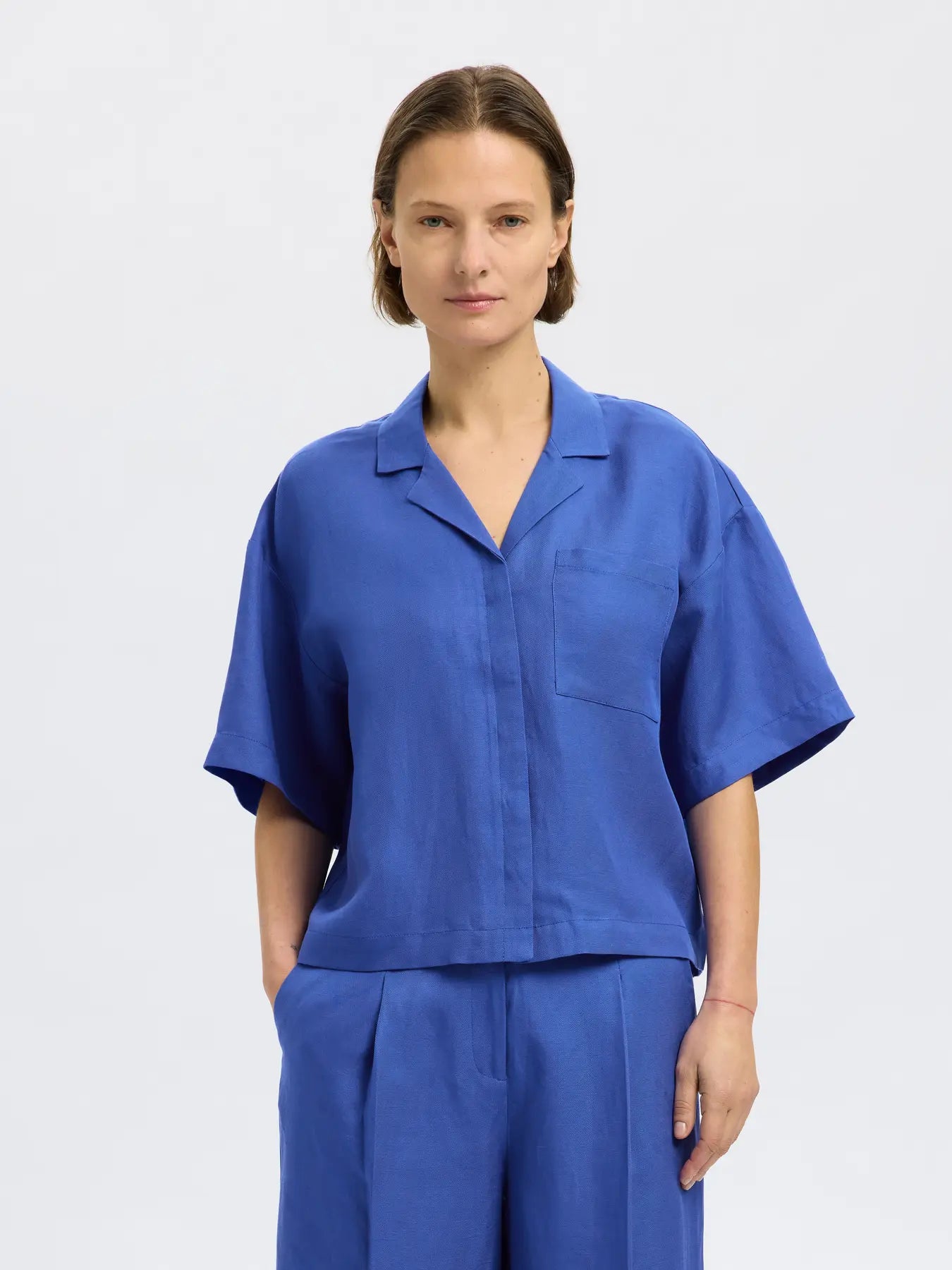 SLFLYRA Boxy linen shirt Dazzling blue