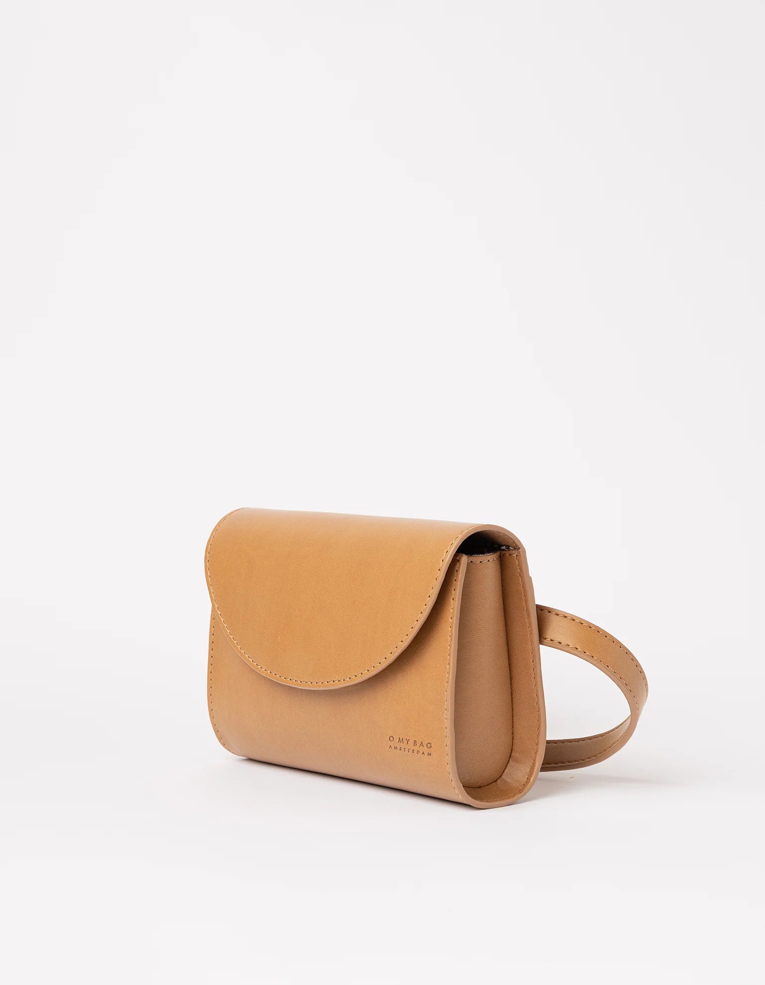 SANNE Belt bag COGNAC Vegan uppeal