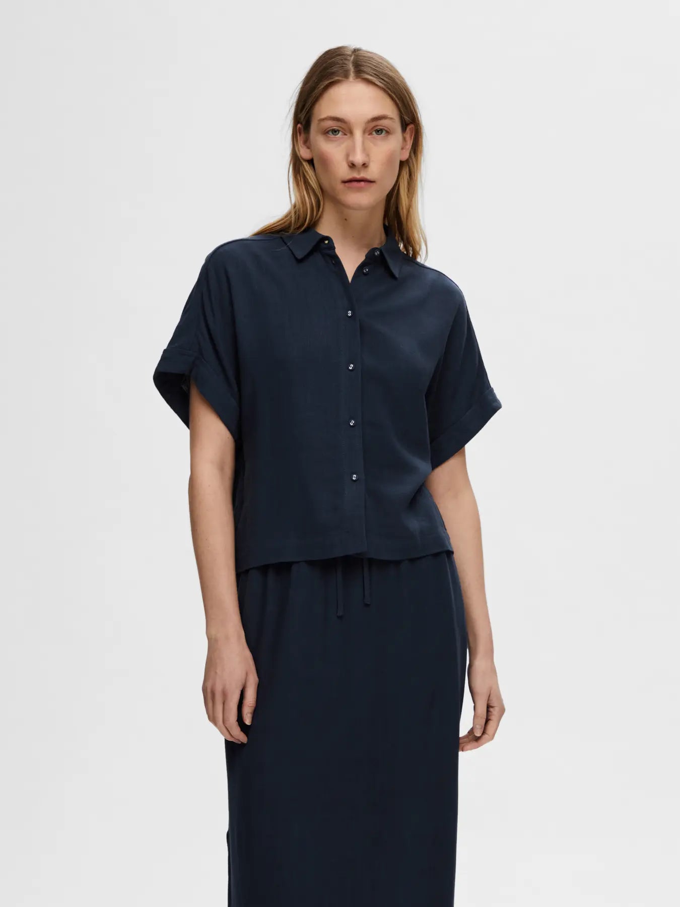 SLFVIVA SS Cropped sun shirt Dark Sapphire