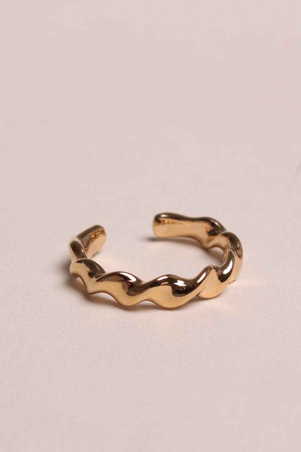 Wave ring