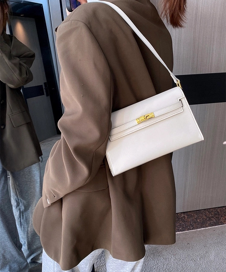 GENUINE Leather envelope shoulder bag Cream white