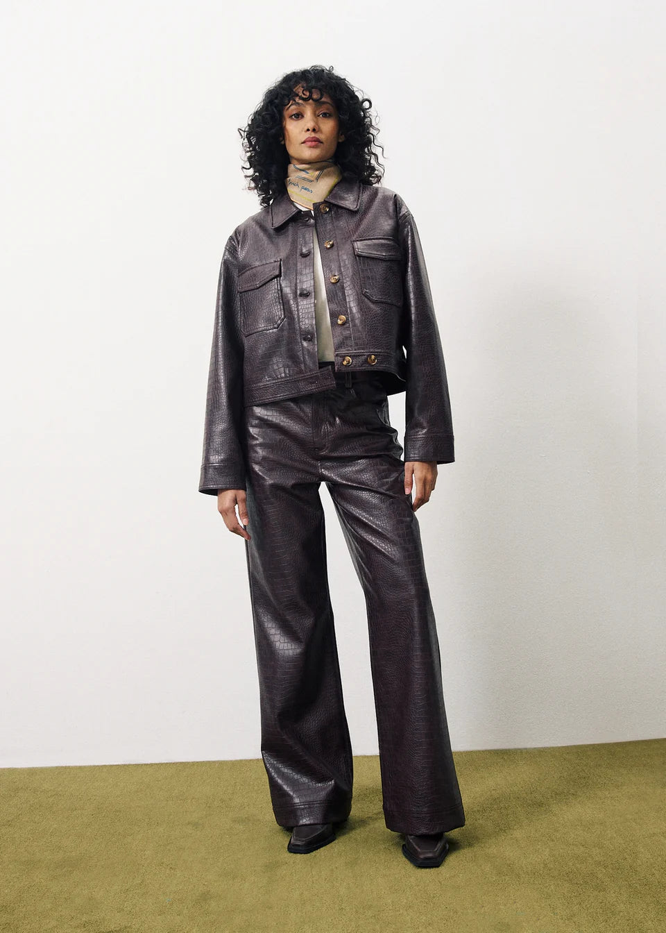 CHERRY Croco vegan pants CHOCOLAT