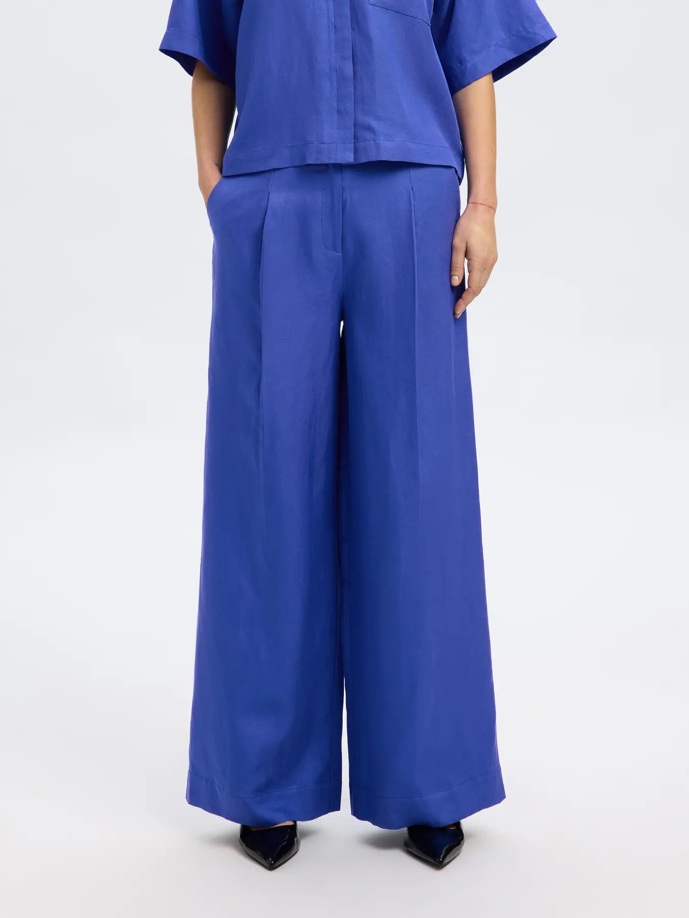 SLFLYRA HW Wide linen pants Dazzling blue