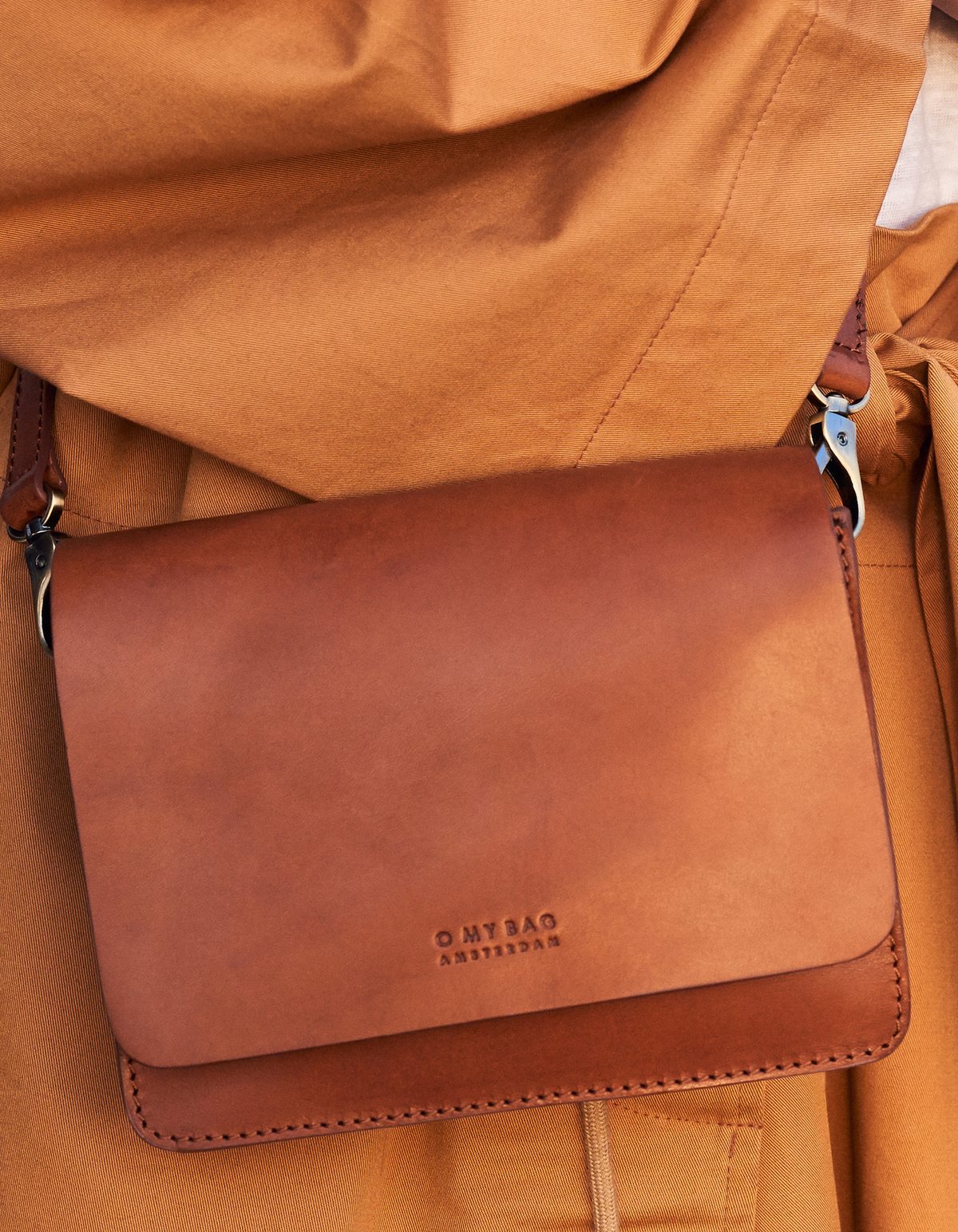 AUDREY mini⎜Camel checkered classic leater