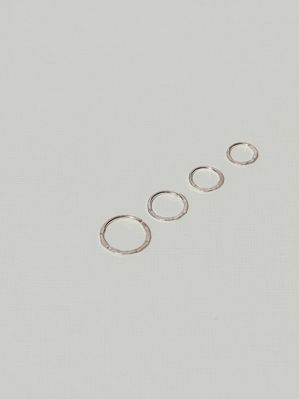 HIGHER LEVEL HAMMERED⎜Silver