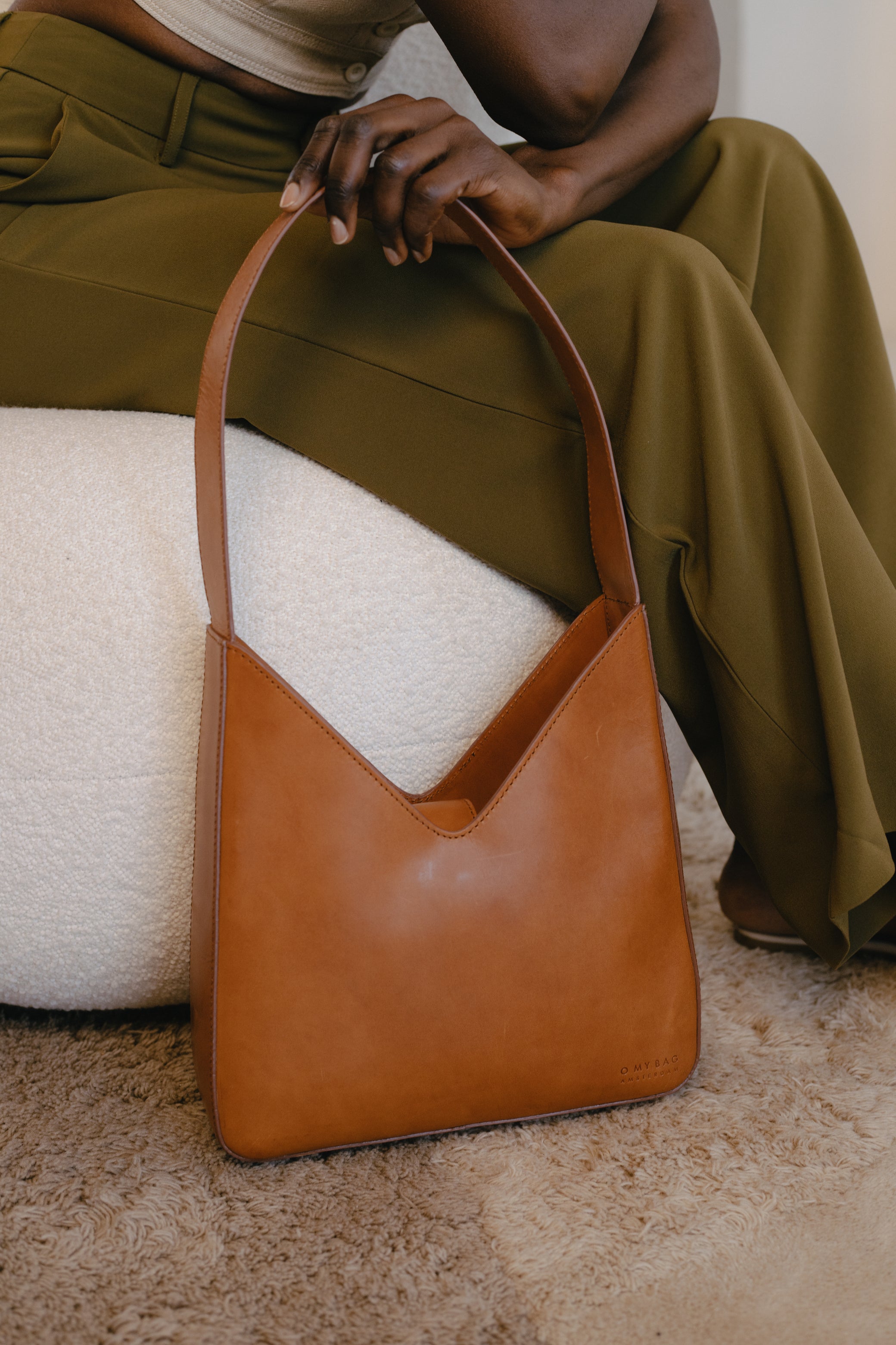 VICKY bag cognac classic leather