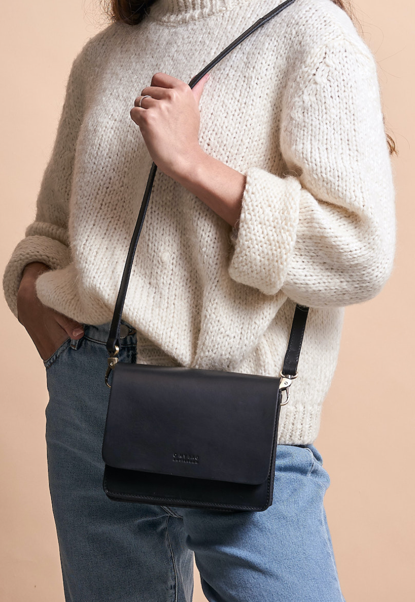 AUDREY mini⎜Black checkered classic leather