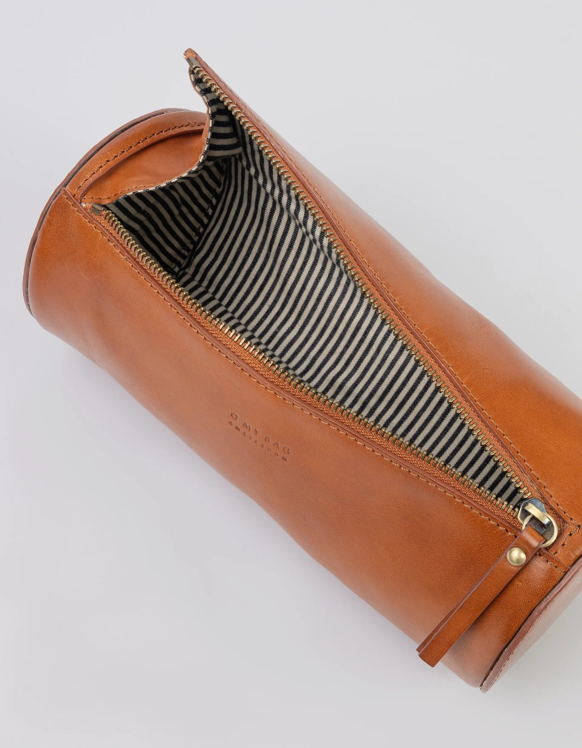 IZZY Classic leather