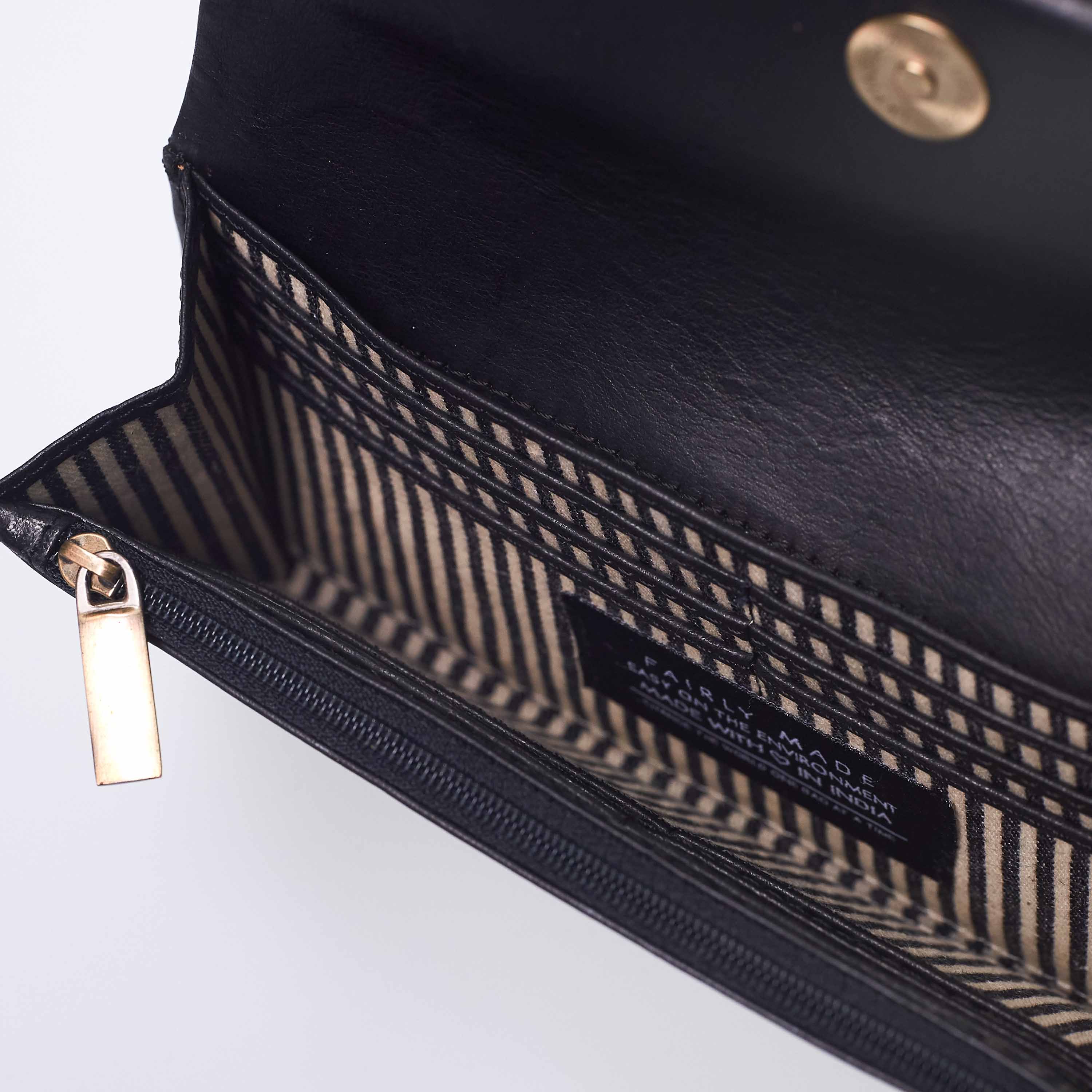 PAU pouch⎜Black stromboli leather
