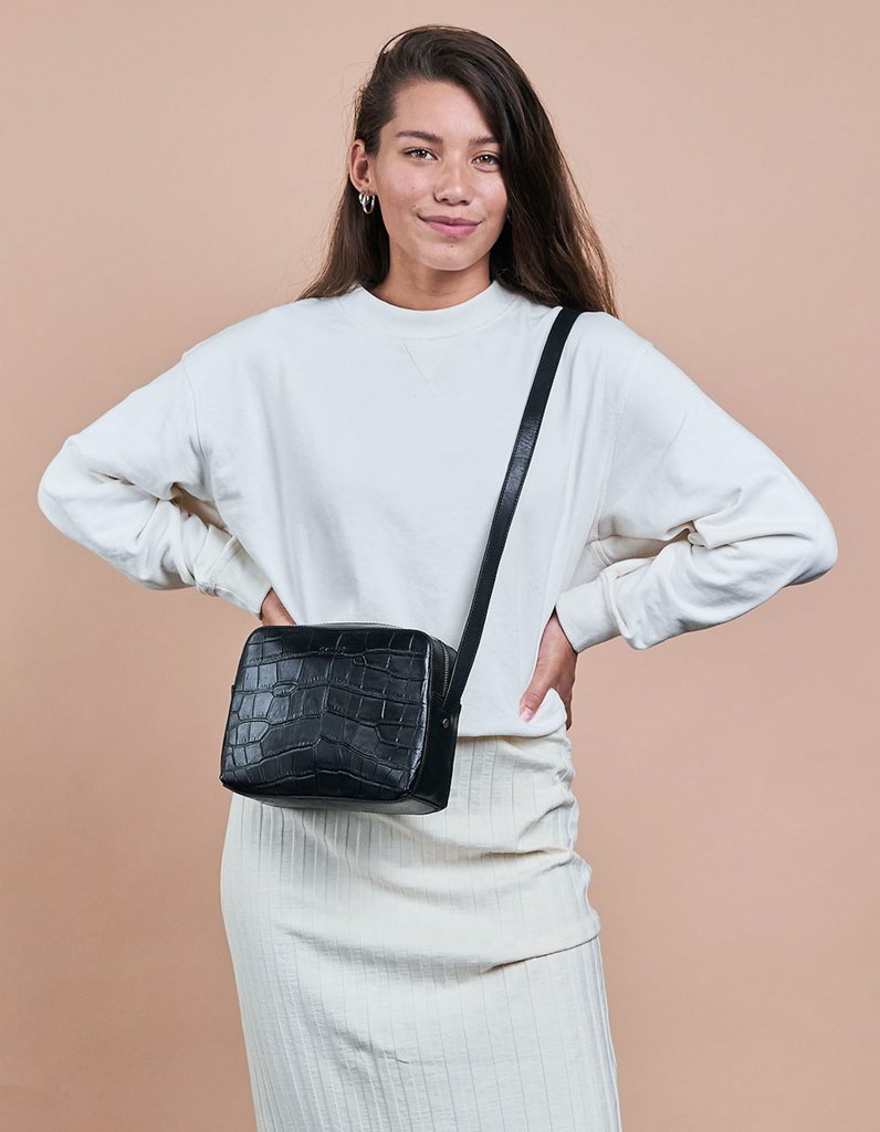 SUE bag⎜Black Croco