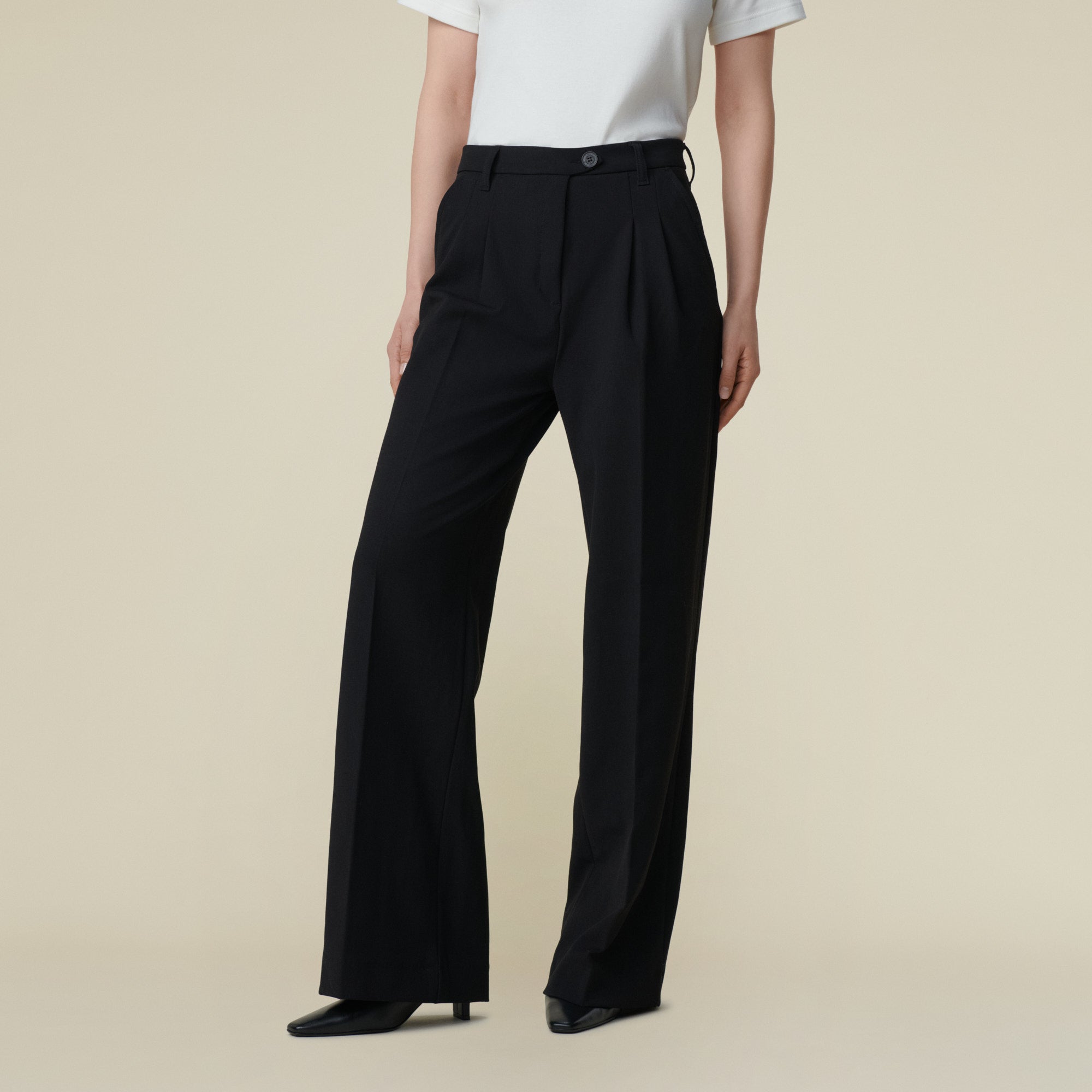 Lois WANDA SUIT 7888 Black