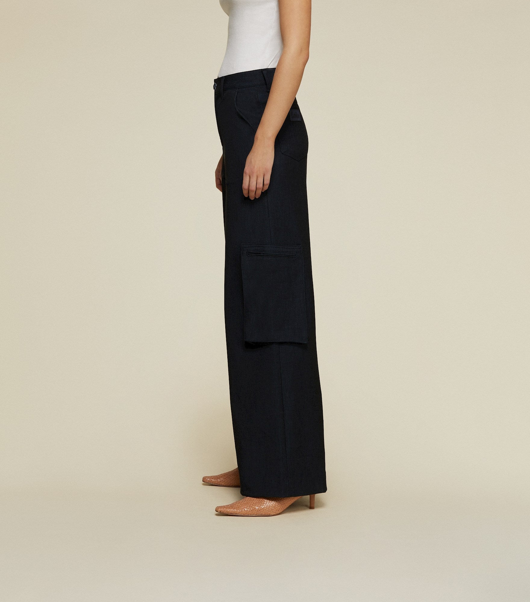REYNA 7082 Roble Summer