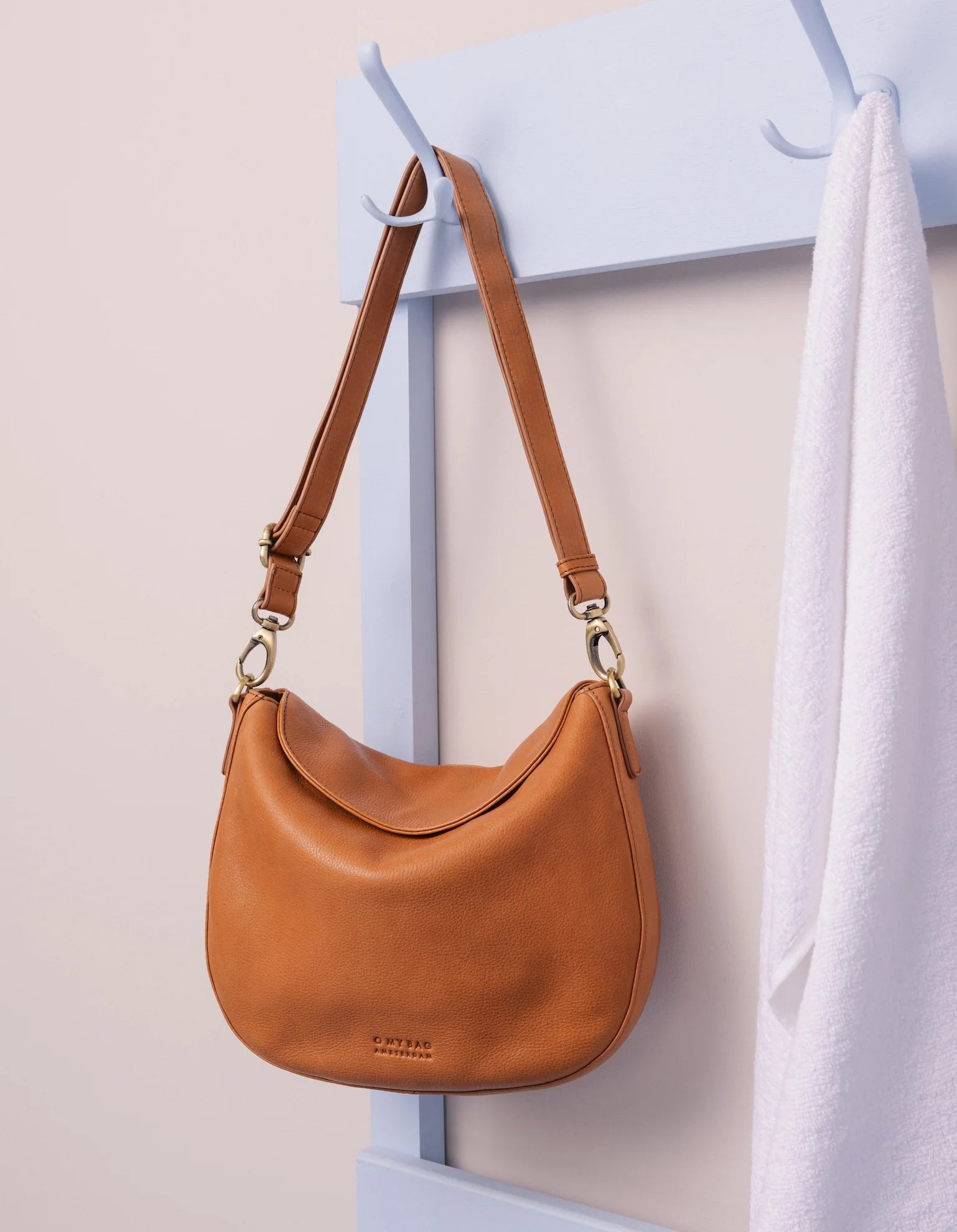 LANA Wild Oak soft grain leather