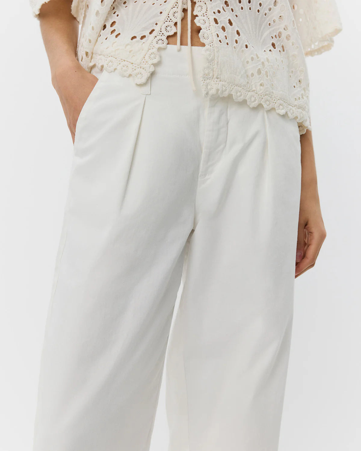 ATHENA Trousers Off white