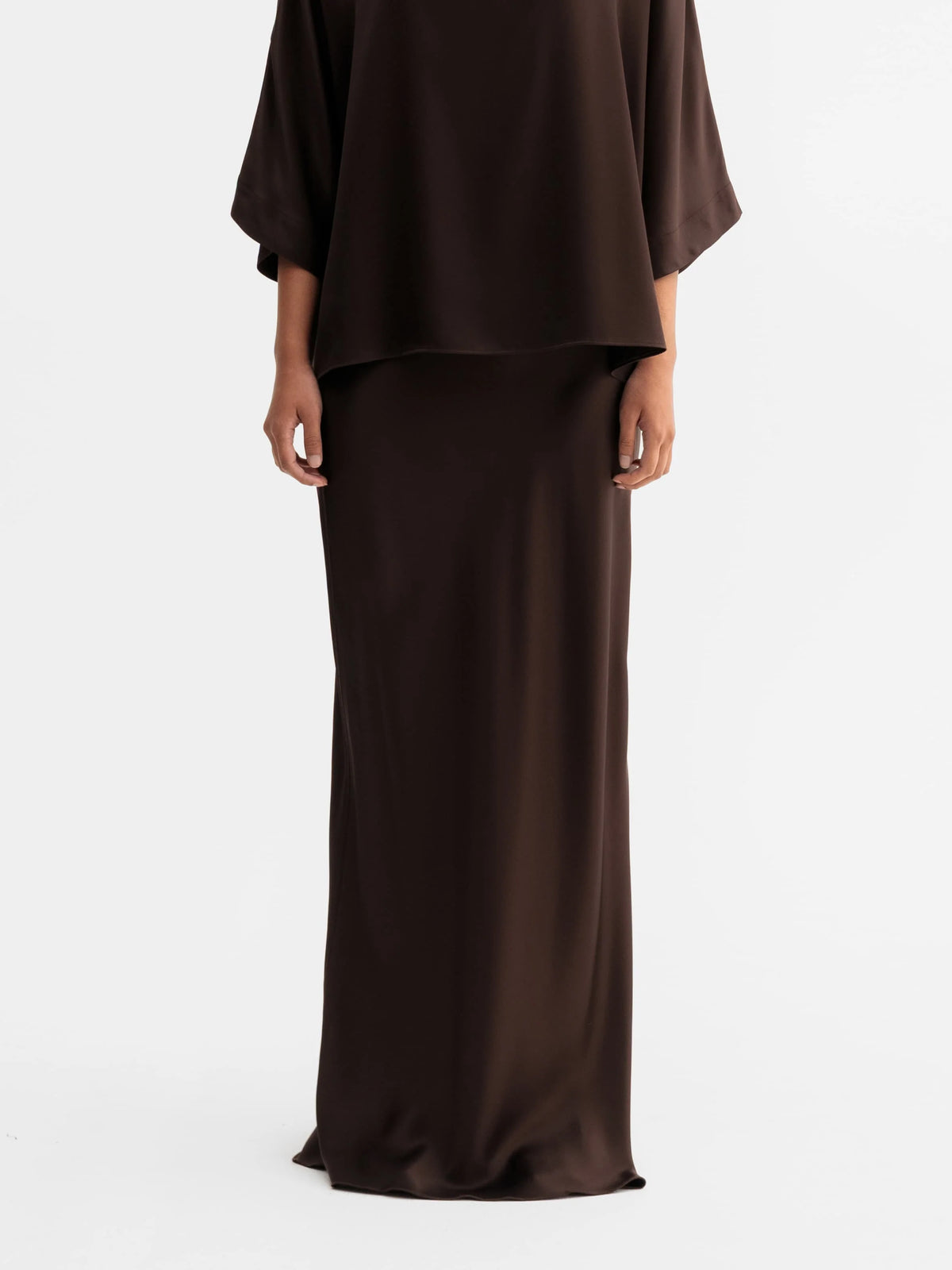 HANA Long Logo Skirt - Brown