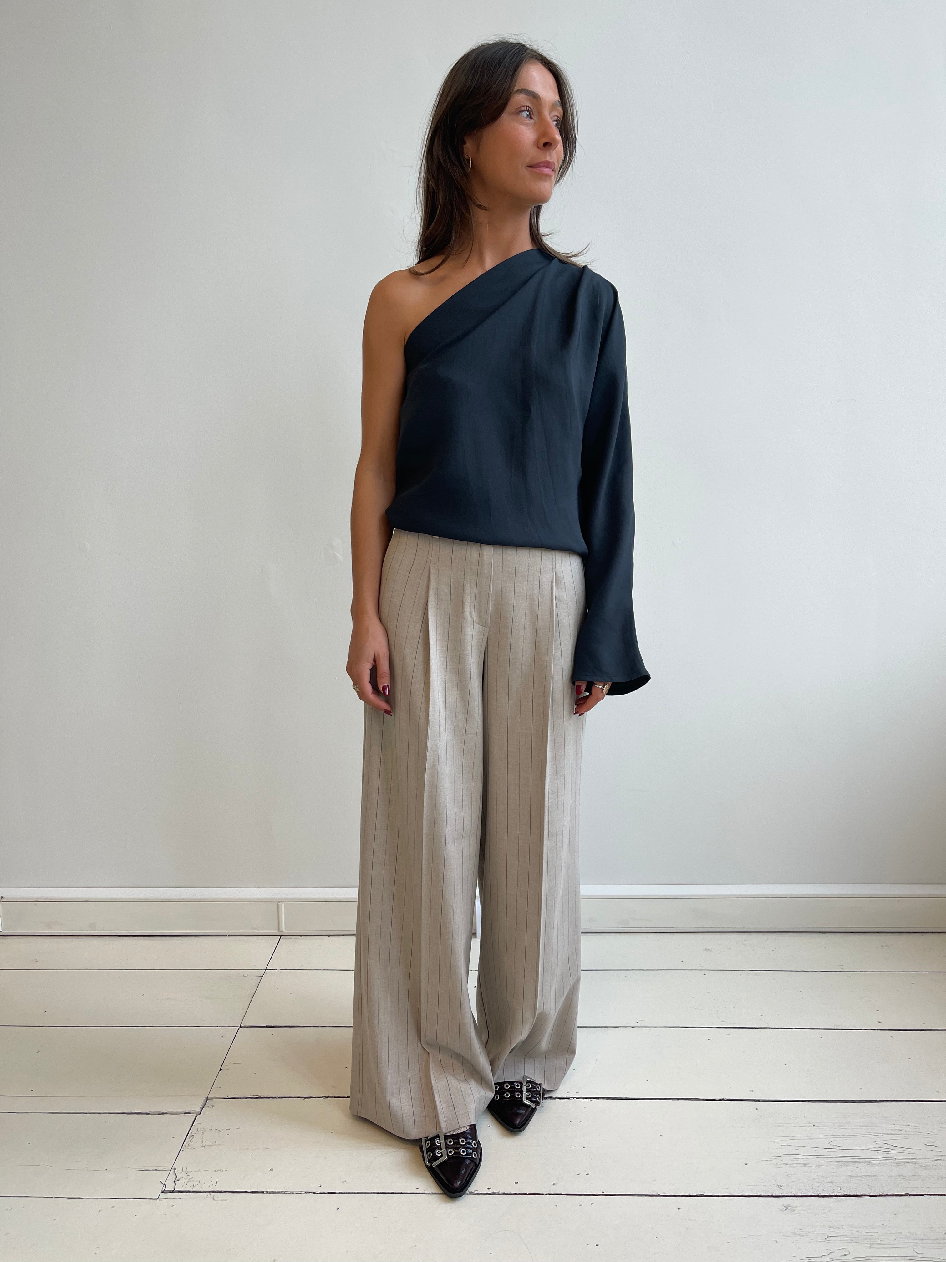 LOGAN Pants - Beige Pinstripes