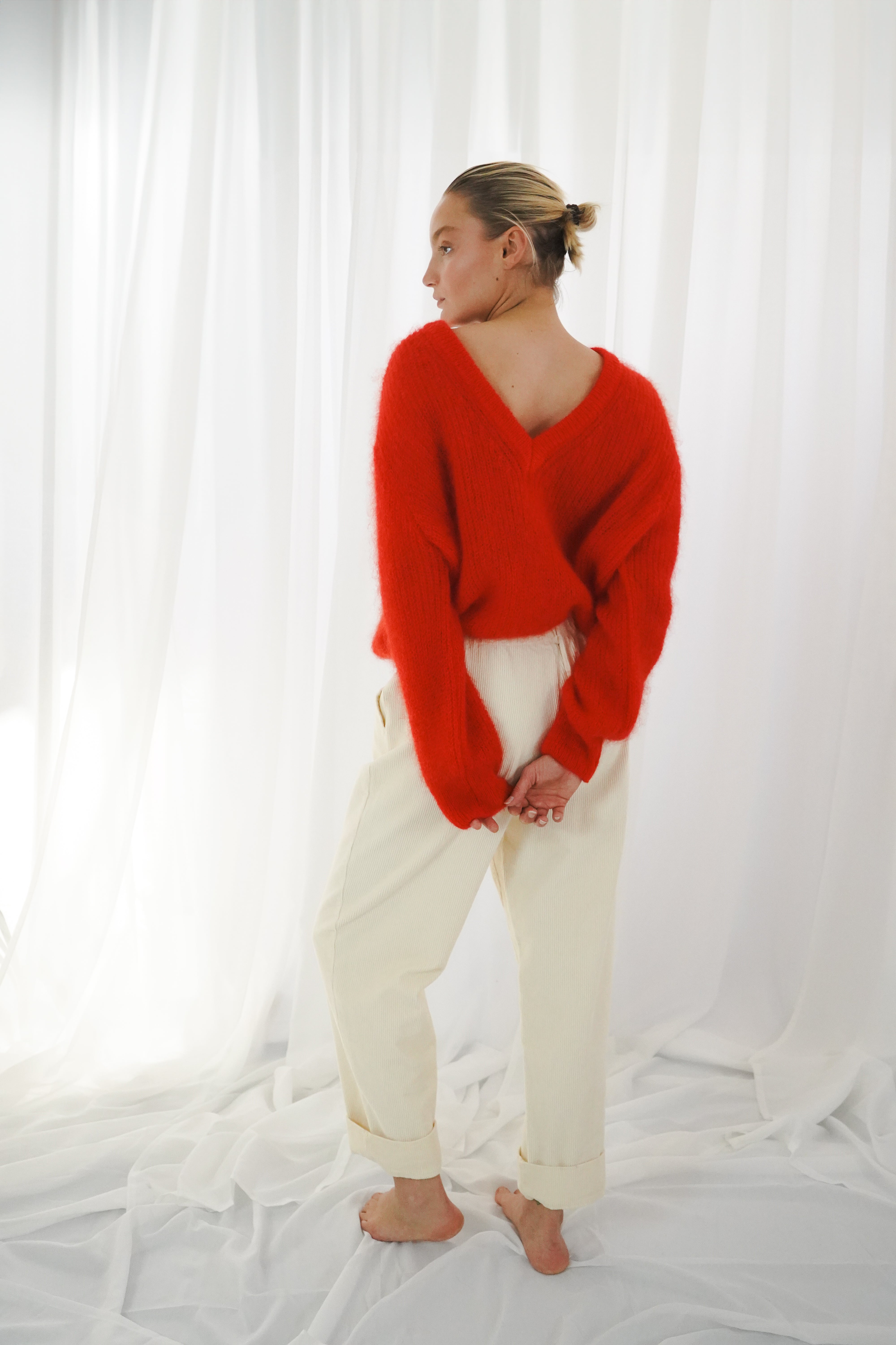 ALAMOSA Long sleeved V-neck pull Red