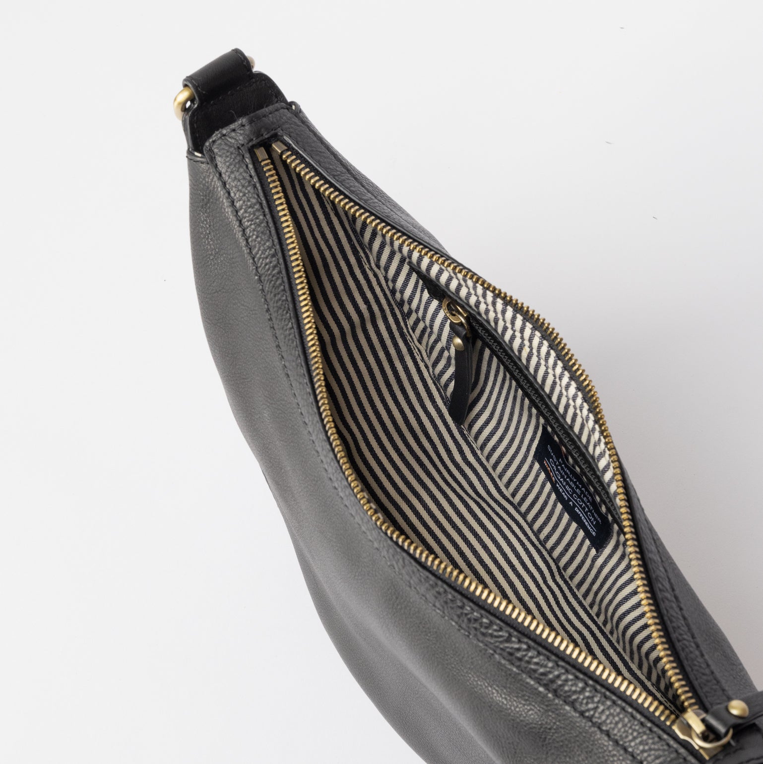 LEO Bag