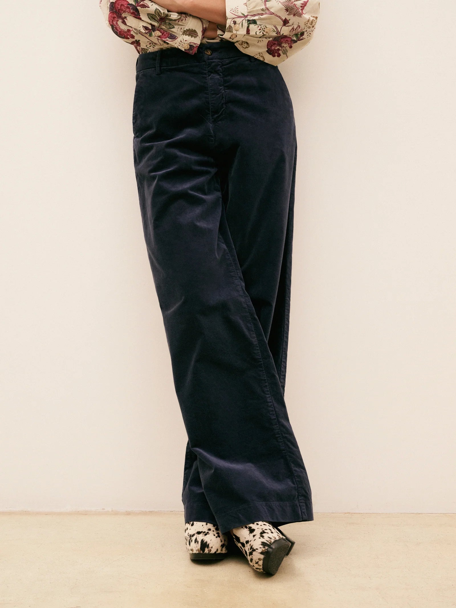 PACIFIEVELLISS Pants - Navy