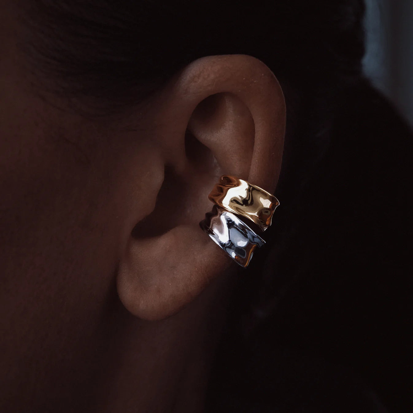 SMALL MOLTEN ARA Earcuff SILVER