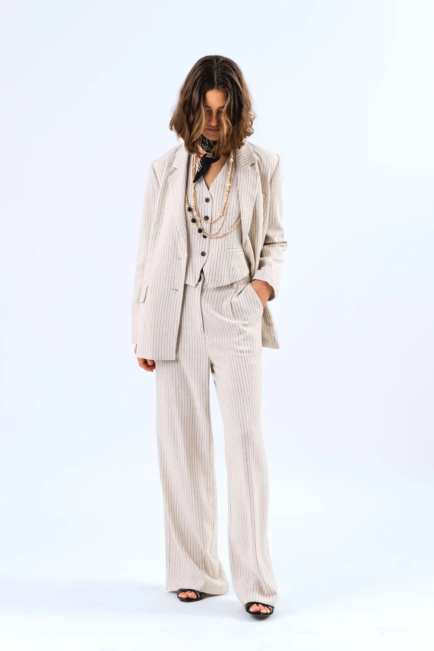 TYLERLL Pants Creme