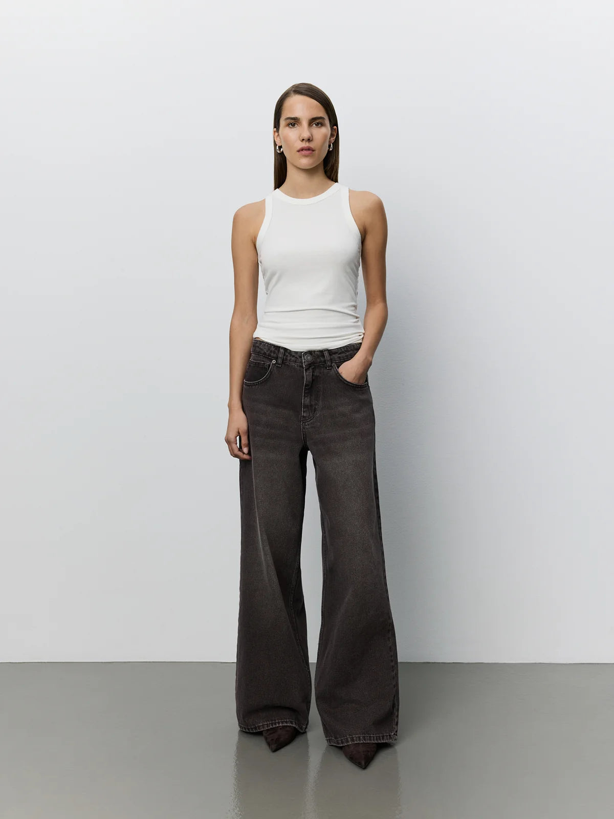 VENICESW Mid Waist Jeans - Dark Plum