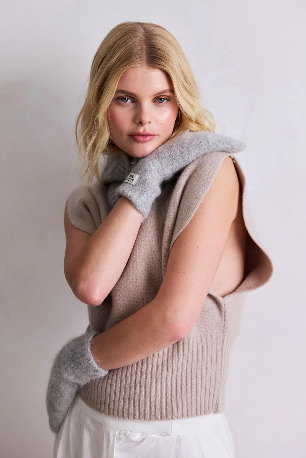 ALPACA Mittens - Grey