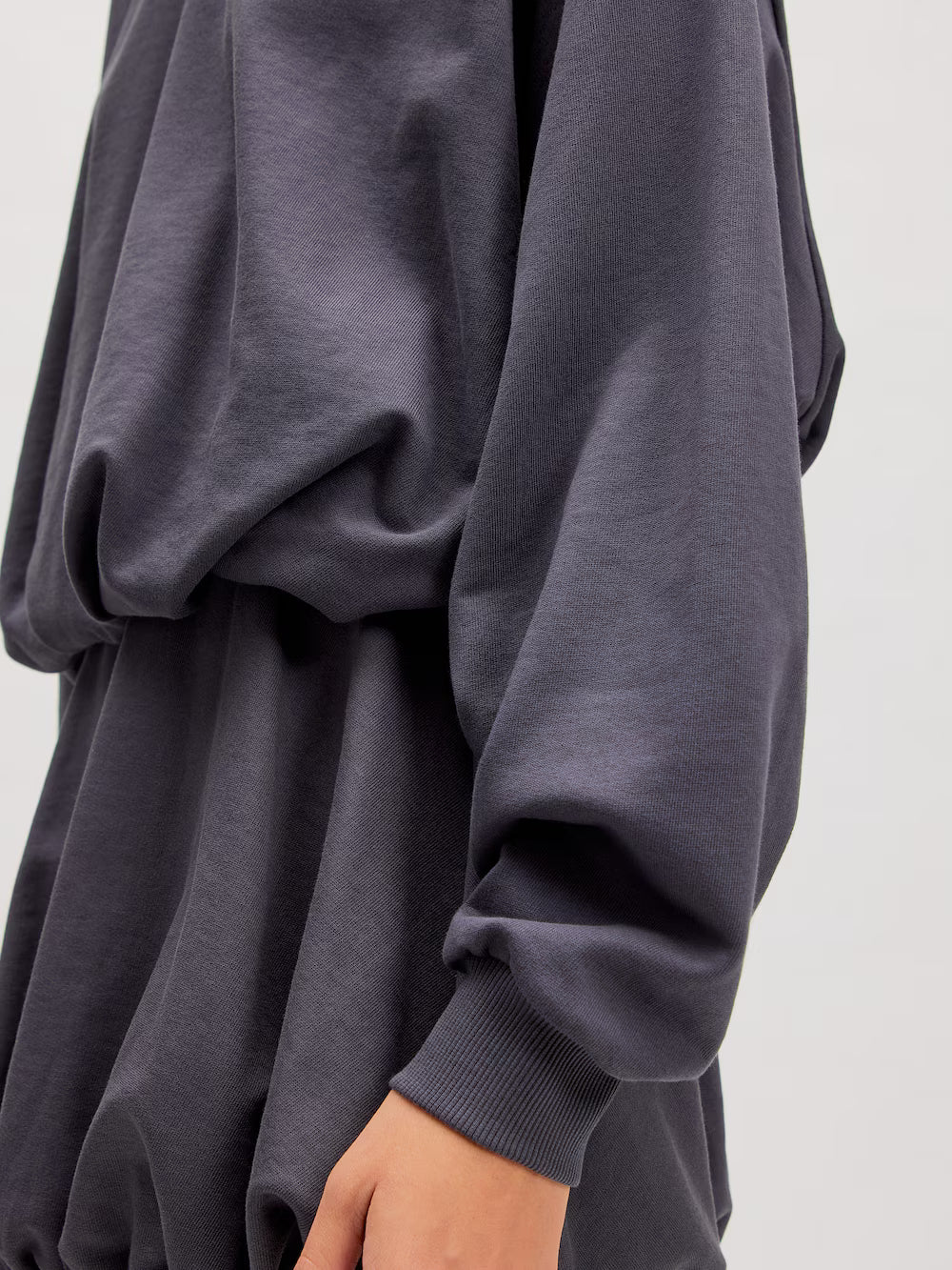 BLOSSOM Sweater GREY