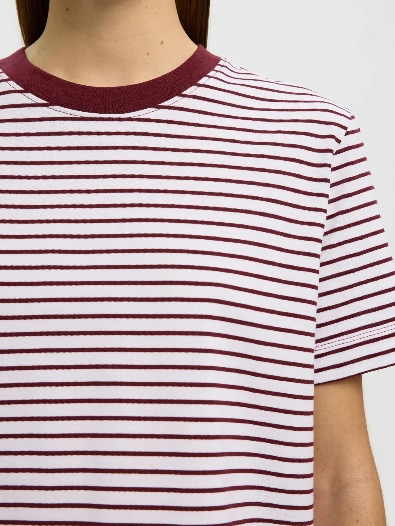 SLWESSENTIAL SS striped boxy tee TAWNY PORT