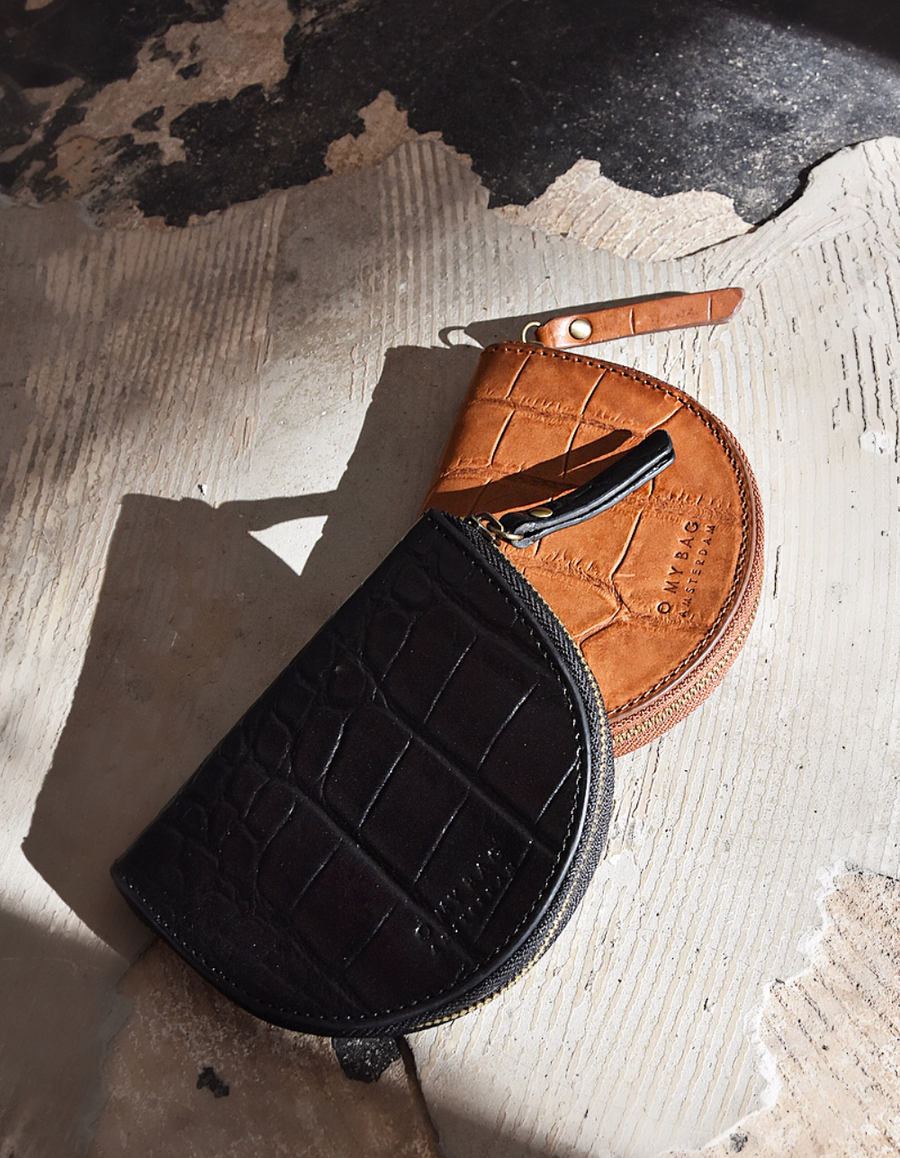 LAURA'S purse⎜Black Croco